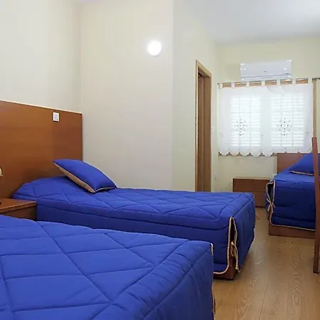 Colina Do Ave Local Inn *